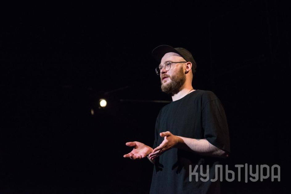 «Подростки говорят, а взрослые, наконец-то, слушают» - Театр.doc показал спектакль в жанре вербатим