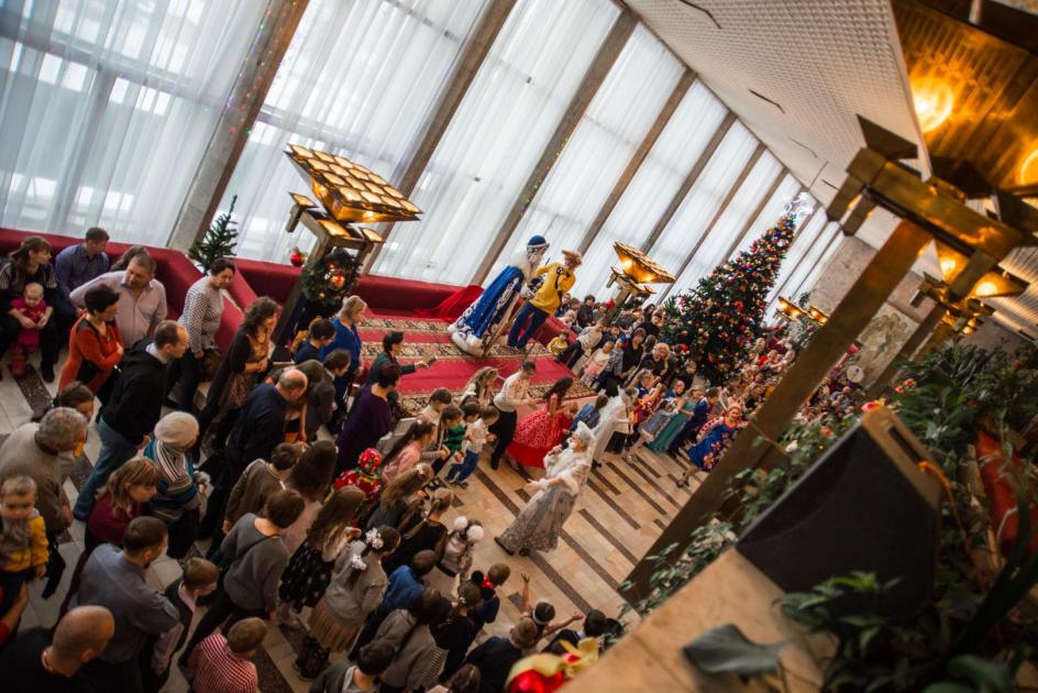 Новогодние детские спектакли