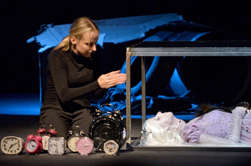 Не феминизм, но положение женщины в обществе - спектакль польской актрисы