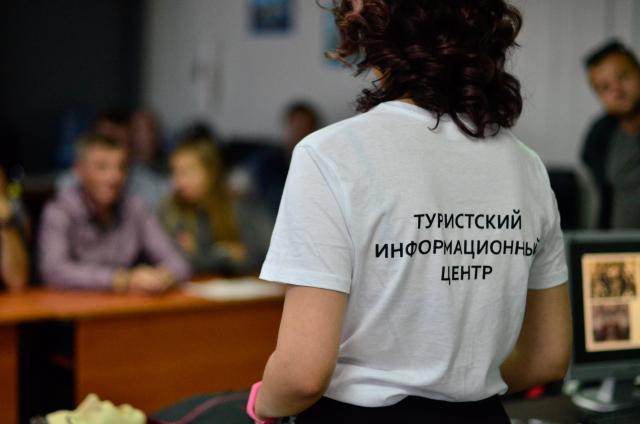 Омских таксистов обучают экскурсионному обслуживанию