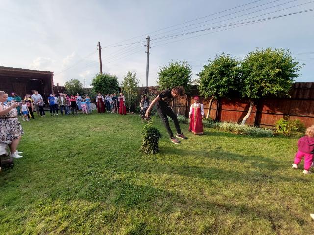Колоритный и мистический праздник на «Васином хуторе»