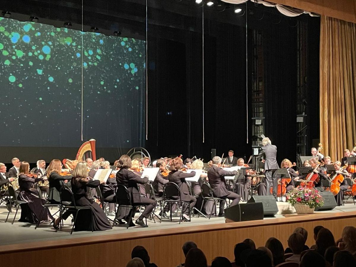 omskiy_simfonicheskiy_orkestr_na_simfoniade_v_kurgane_3.jpeg