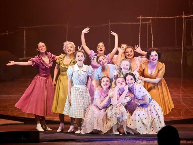 А зори здесь тихие...