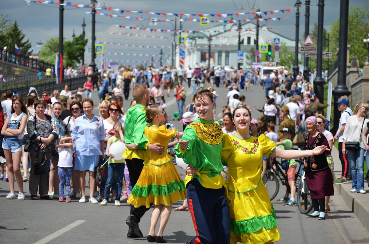 Международный праздник в Омске