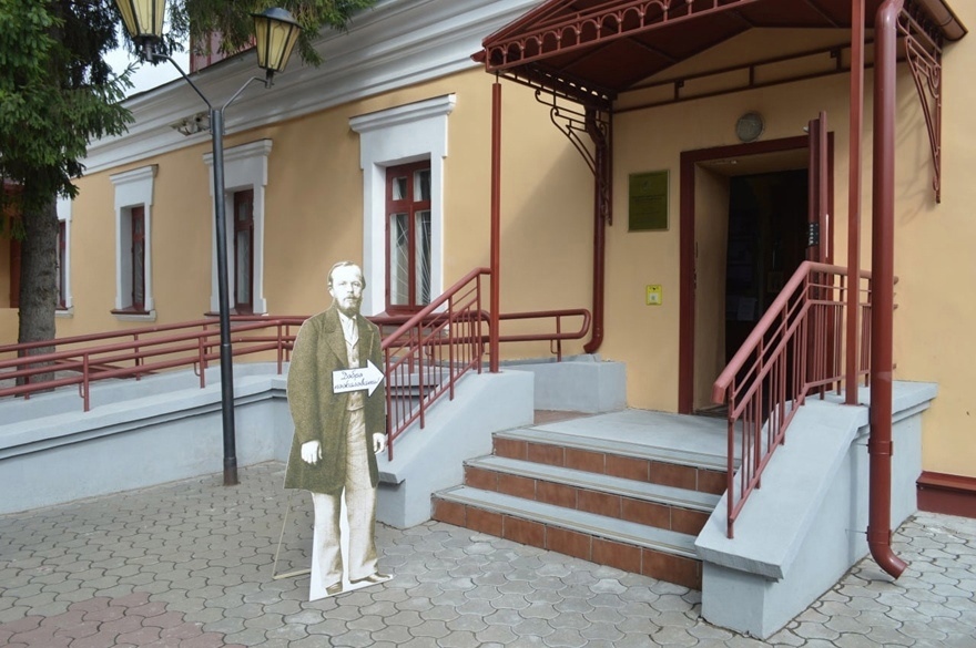dostoevskiy_priglashaet_1.jpg