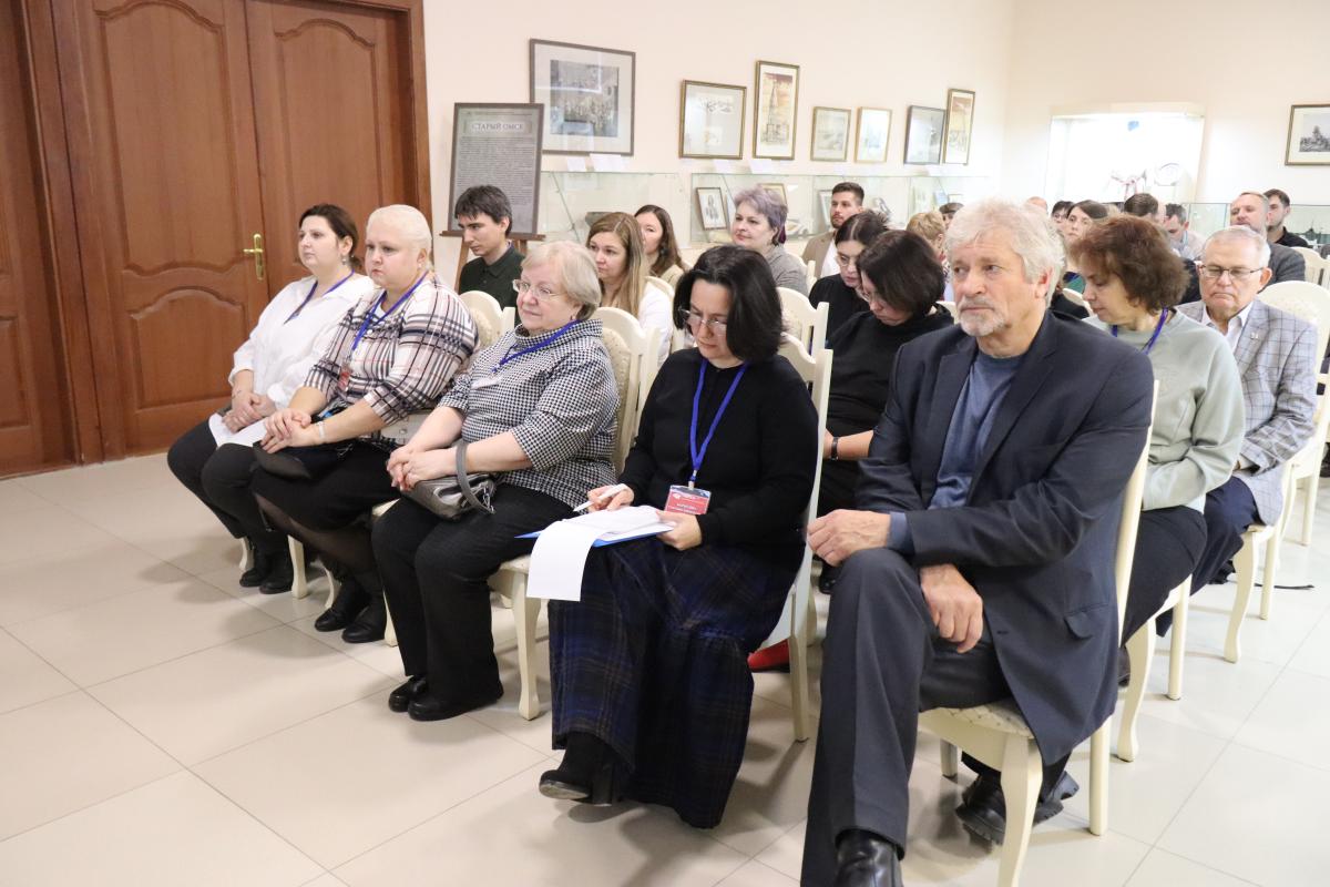 ii_vserossiyskiy_omskiy_kraevedcheskiy_forum._zaklyuchitelnoe_plenarnoe_zasedanie_vserossiyskoy_nauchno-prakticheskoy_konferencii_vii_yadrincevskie_chteniya._2024_g_1.jpg