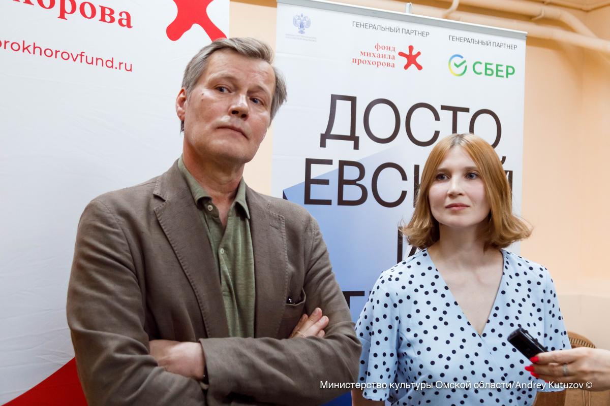 встреча омских журналистов с творческой группой спектакля «Кроткая» Московского Театра Юного Зрителя