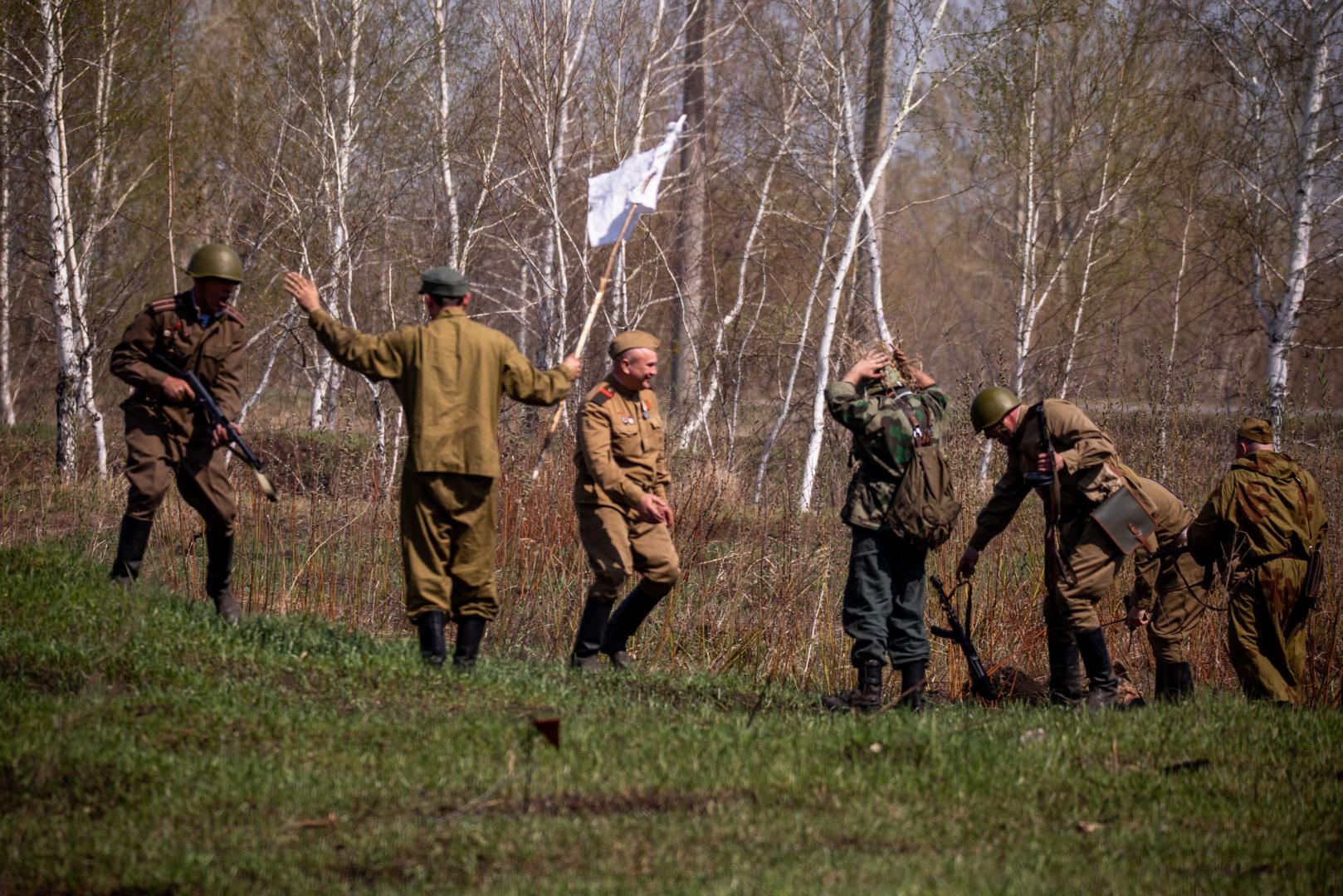 В лесу прифронтовом