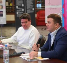 Виталий Хоценко и Денис Мацуев подвели итоги юбилейного сезона Омской филармонии