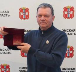 Виталий Хоценко поздравил Александра Гулько с присвоением почетного звания