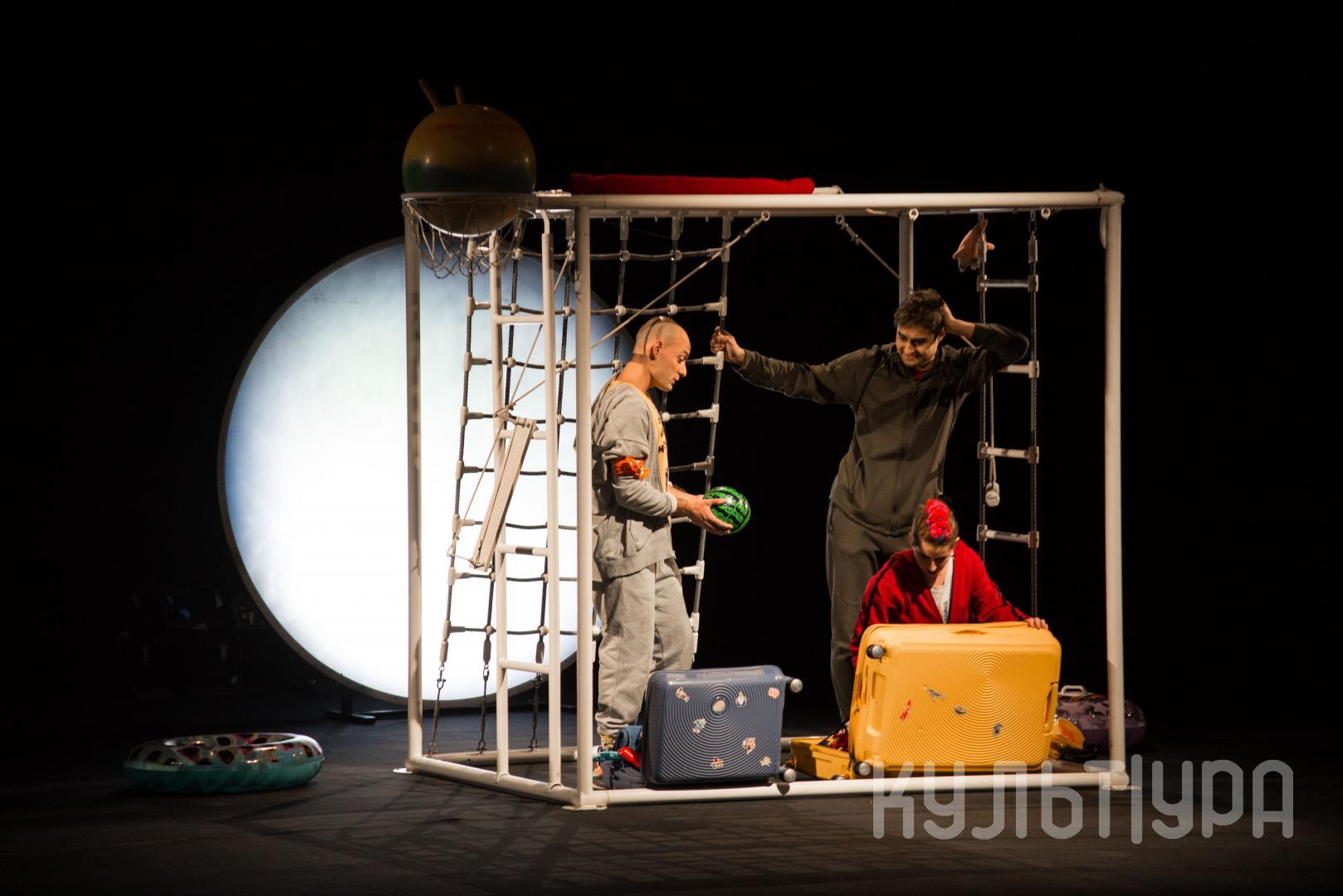 «Цацики идёт в школу» и «Цацики и его семья». Санкт-Петербургский театр «СУББОТА»