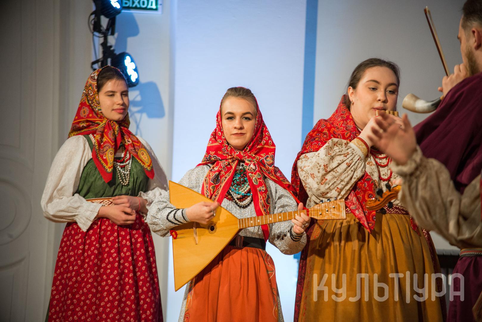 Песни александровна. Музыкальная культура Омска. Отчетный концерт про Русь Наименование. Отчетный концерт.